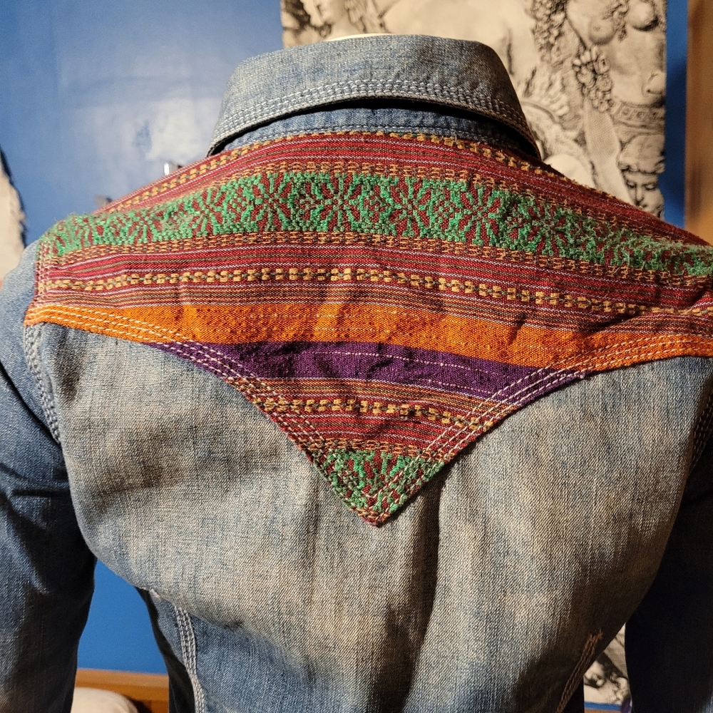 Jean jacket - Picture 7 of 10